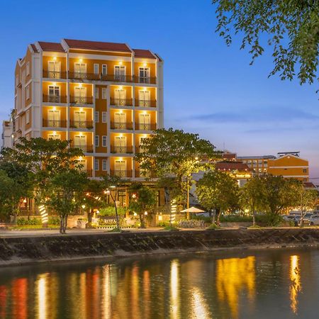 Royal Riverside Hoi An Hotel & Spa Bagian luar foto