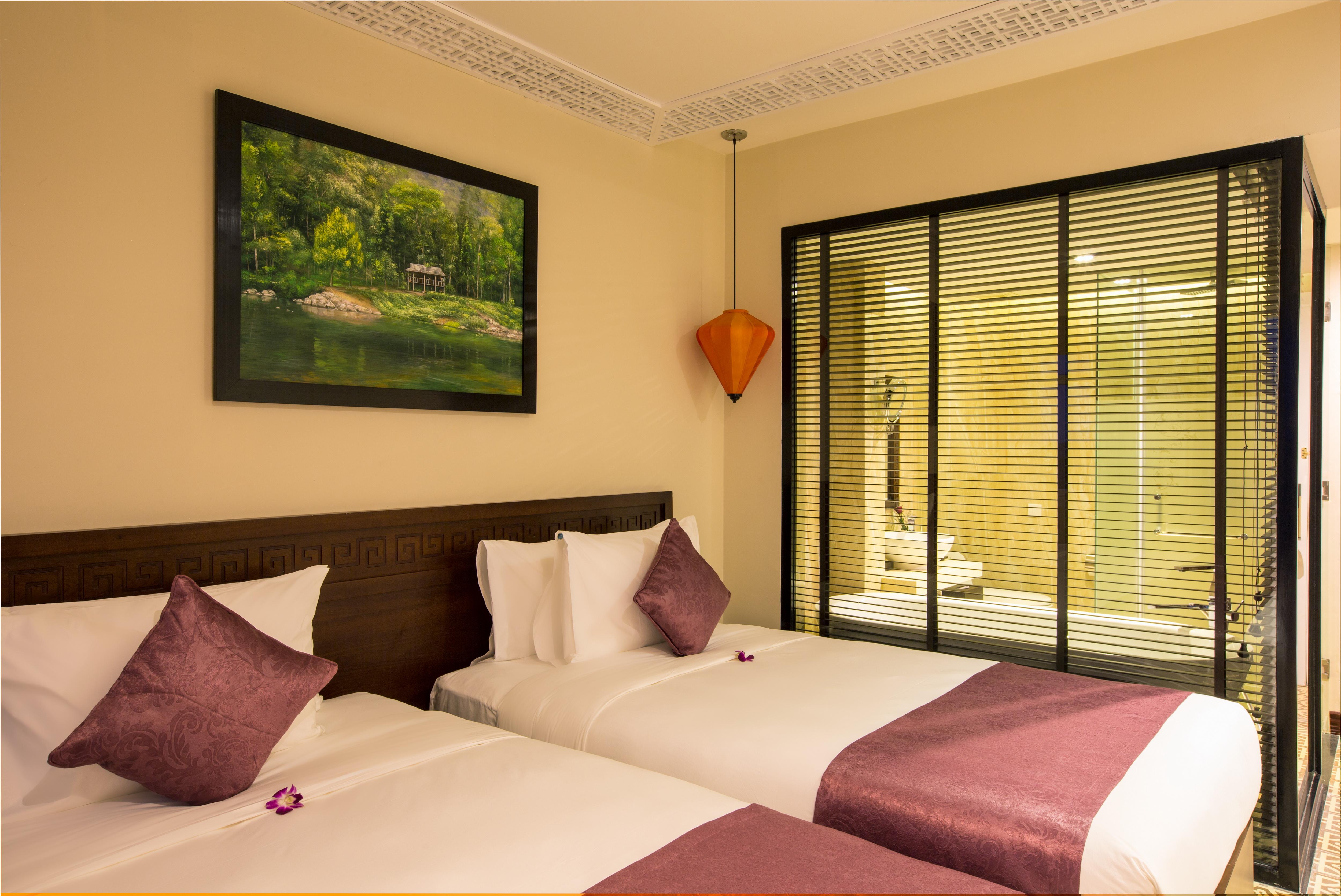 Royal Riverside Hoi An Hotel & Spa Bagian luar foto