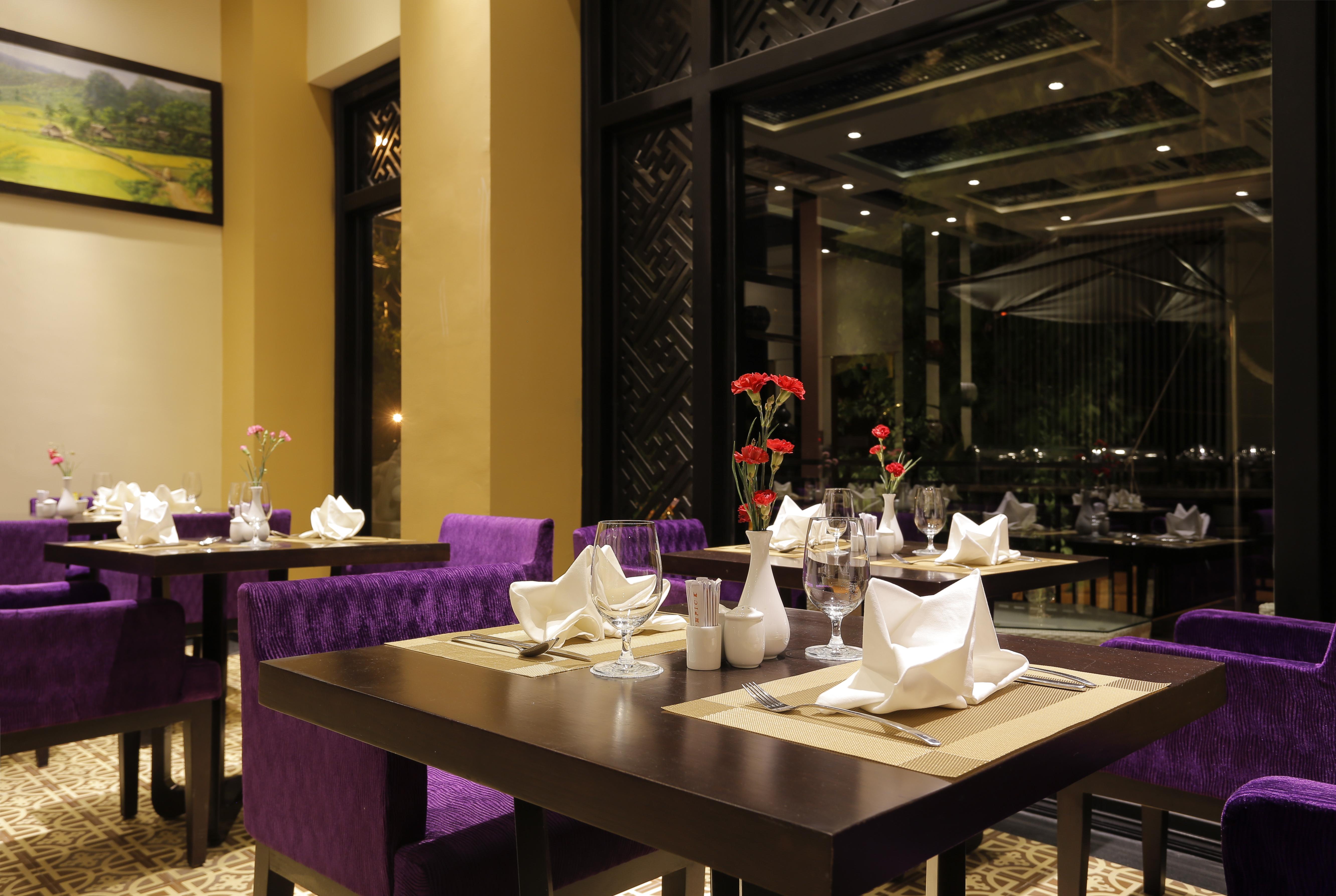 Royal Riverside Hoi An Hotel & Spa Bagian luar foto