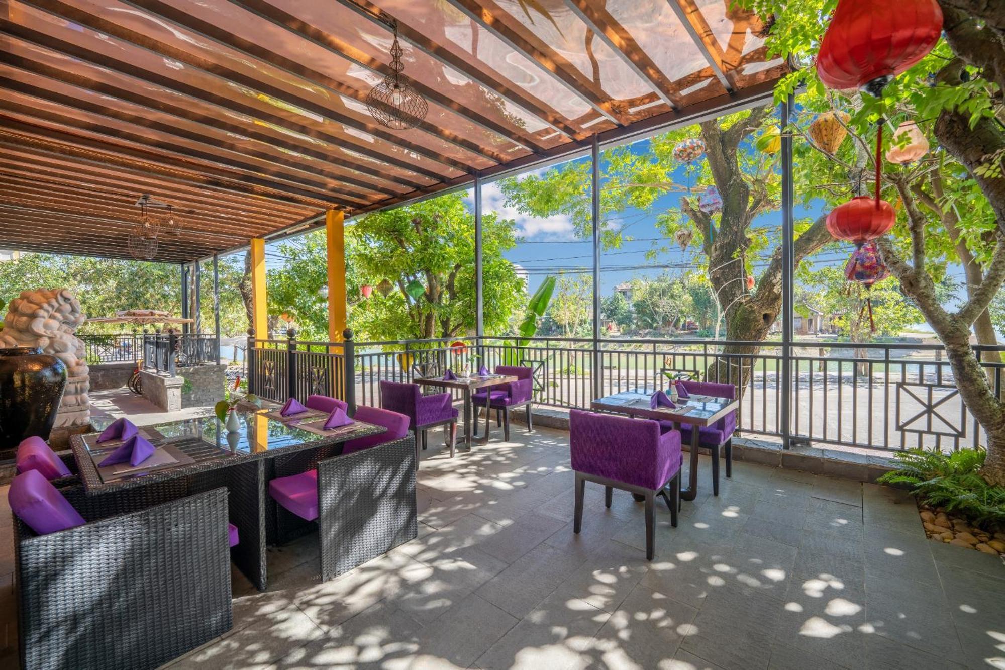 Royal Riverside Hoi An Hotel & Spa Bagian luar foto