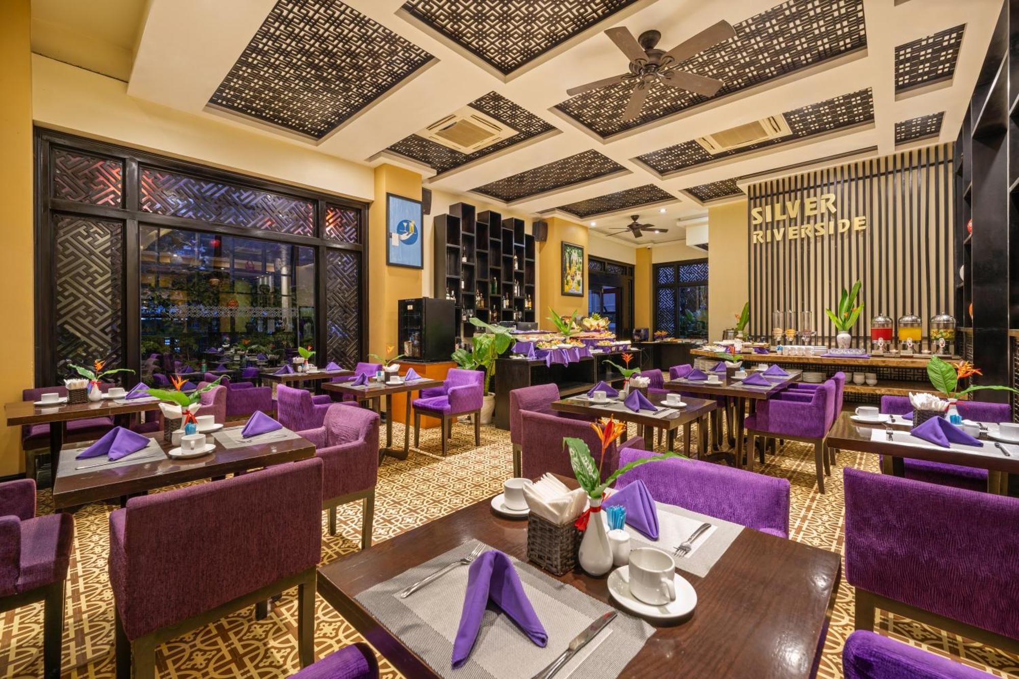 Royal Riverside Hoi An Hotel & Spa Bagian luar foto