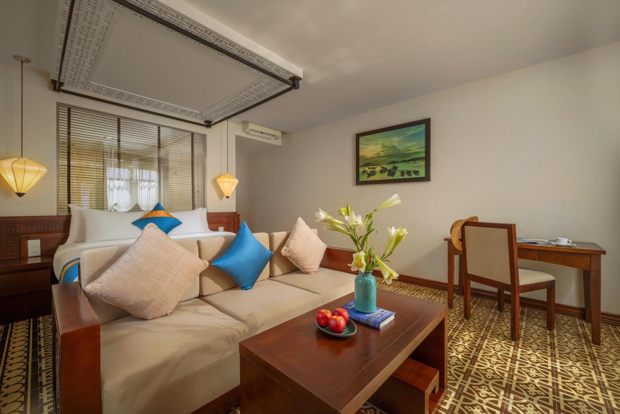 Royal Riverside Hoi An Hotel & Spa Bagian luar foto