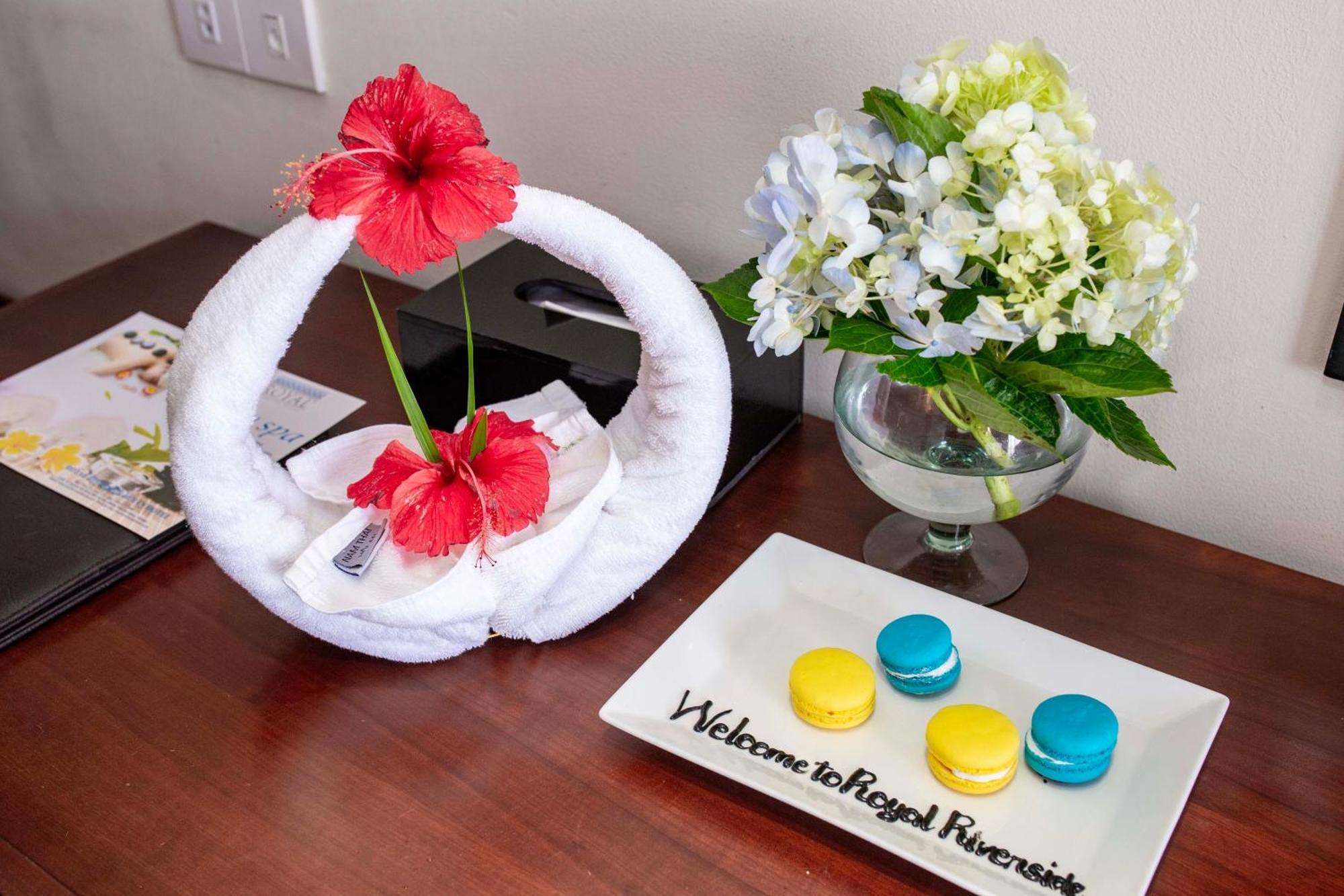 Royal Riverside Hoi An Hotel & Spa Bagian luar foto
